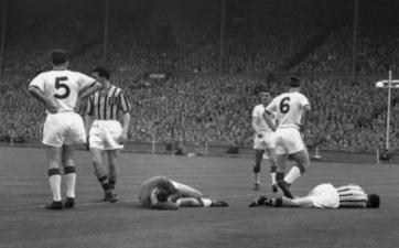 Травма Рэя Вуда