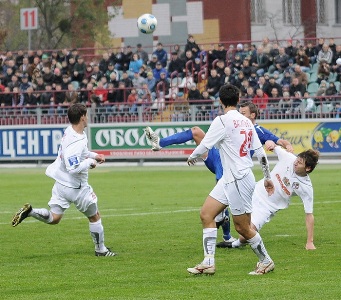Характреа и самоотдачи Оболони не занимать, фото Ильи Хохлова Football.ua