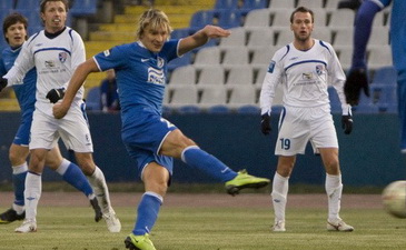 Калиниченко открывает счет, fcdnipro.ua