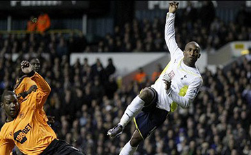 Он (в белом) забил пять, фото BBC