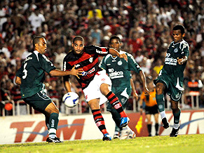 У Фламенго был шанс выйти в лидеры, globo.com