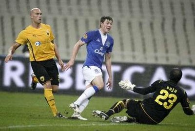 Билялетдинов забивает победный мяч, фото Reuters