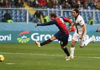 Паласио открывает счет, АР