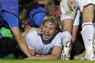 Роман востребован только в России... 