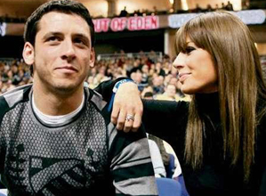 А дама не такая уж старая... 