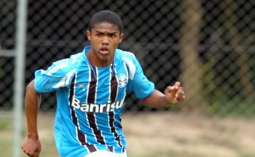 Дуглас Коста, wordpress.com