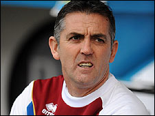 Тренер Бернли не хочет в Болтон