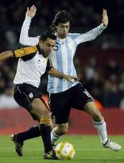 Пасторе против Хави, Reuters