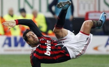 Боррьелло делает дубль, АР