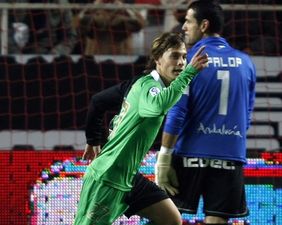 Серхио Каналес, Reuters