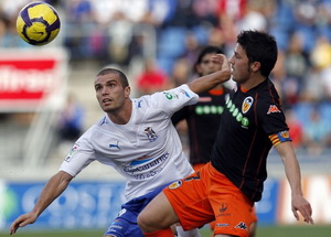 Вилья против Хуанлу, Reuters