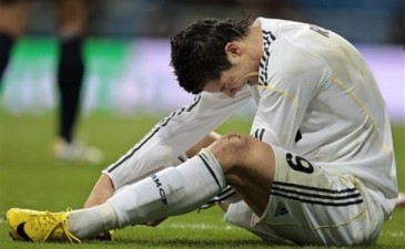 Снова и опять, AP