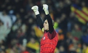 Виктор Вальдес, AP