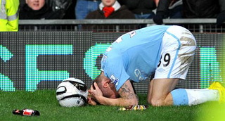 Могли бы и фисташек подбросить, жадины...