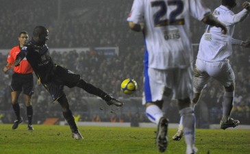 Первый гол Дефо, Reuters