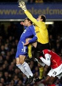 Шева так материт Леманна, что юный Джуру уши от стыда закрыл :)