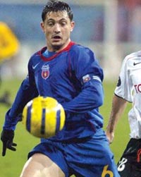 Мирел Радои