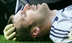 Петр Чех на заслуженном отдыхе, football-pictures.net