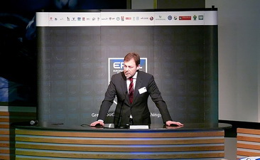 Виталий Данилов выступает на заседании ЕПФЛ, фото fpl.ua