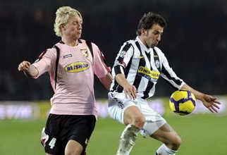 Кьяер против Дель Пьеро, Reuters