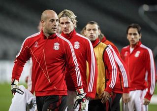 Равнение на Рейну, Reuters