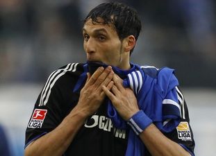 Кевитн Кураньи, Reuters