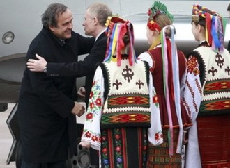А пока что Платини посещает Украину, фото АР