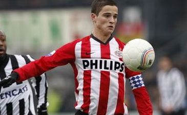 Афеллай снова в строю! Fcupdate.nl