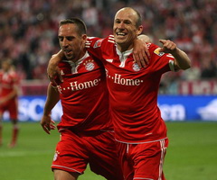 А если он еще и Роббена с собой захватит...