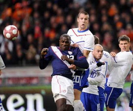 Влаар выше всех, Reuters