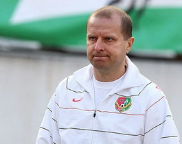 Уже бывший тренер ФК Харьков Михаил Стельмах, fpl.ua