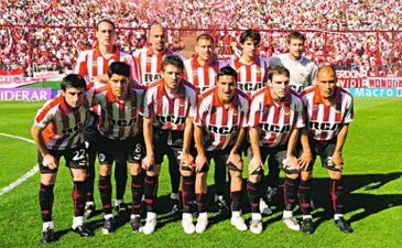 Студенты рвутся к победе, ole.com.ar