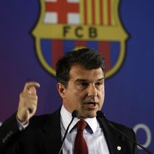 Жоан Лапорта, Reuters