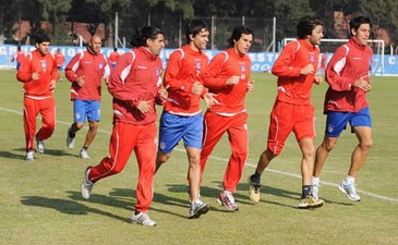 Футболисты Аргентинос готовятся к последней битве, canchallena.com