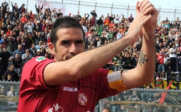 В одиночку  Лукарелли не смог спасти Ливорно, фото ФК Ливорно