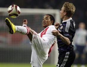 Урби Эмануельсон, AP