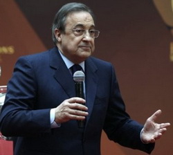 А может Перес хочет спеть? фото АР