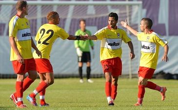 Дюделанж празднует победу, фото uefa.com