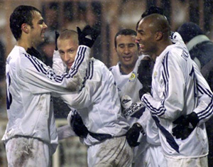 Динамовцы празднуют последнюю победу, 24 ноября 2004 год... 