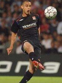 Фред забивает гол