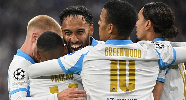 Суператака Де Дзербі не помітила Аякс на шляху до нищівної звитяги