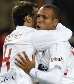 Не пущу тебя играть!!!, Reuters