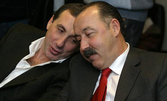 Кому полуфинал, кому победа за три года... Фото nnm.ru